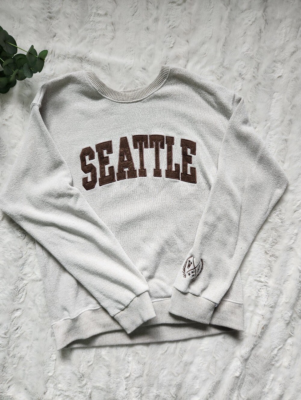Seattle Sweater Size XL